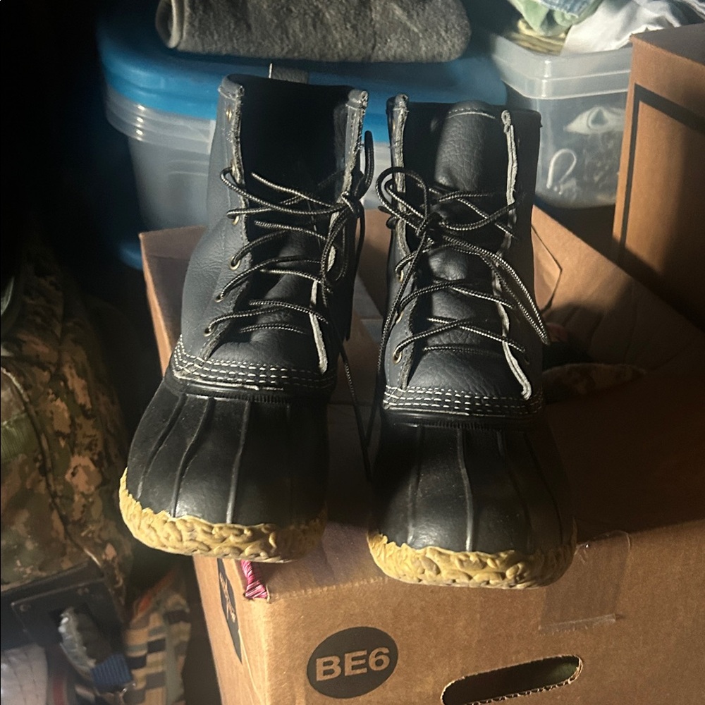L.L. Bean Kids Black and Tan Boots